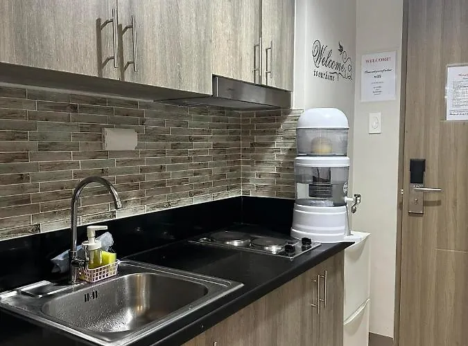 Mel And Rose Place In S Residences Tower 1 Moa