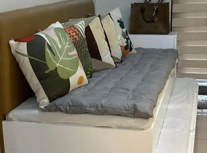 Apartment Mel And Rose Place In S Residences Tower 1 Moa